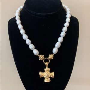 Susan Shaw Pearl Necklace w Cross